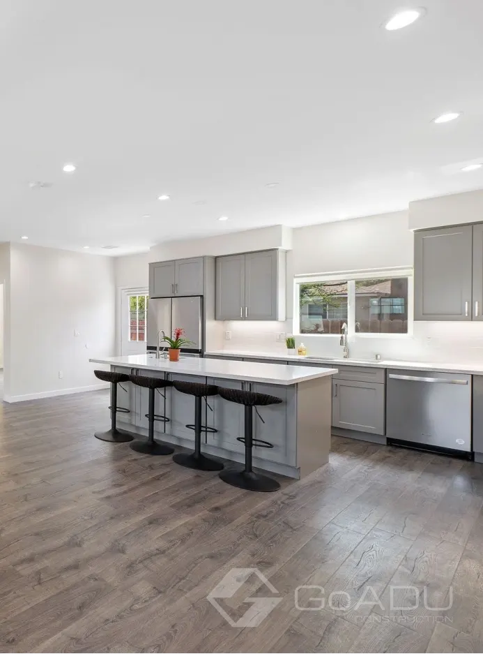 Adu project: white oak ave - reseda, la | whiteoak image 09. Webp